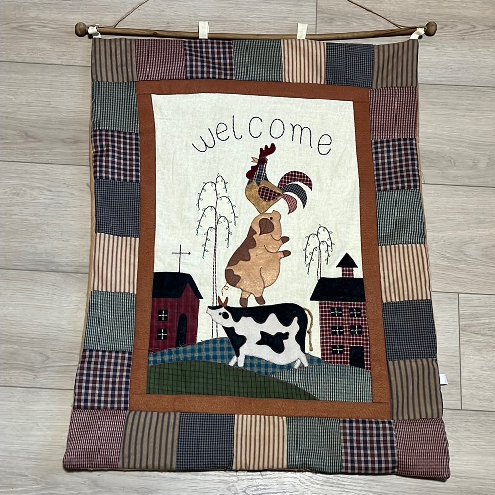Welcome Farmhouse Wall Hanging Quilt Rooster Pig & Cow Primitive Patchwork 36x27